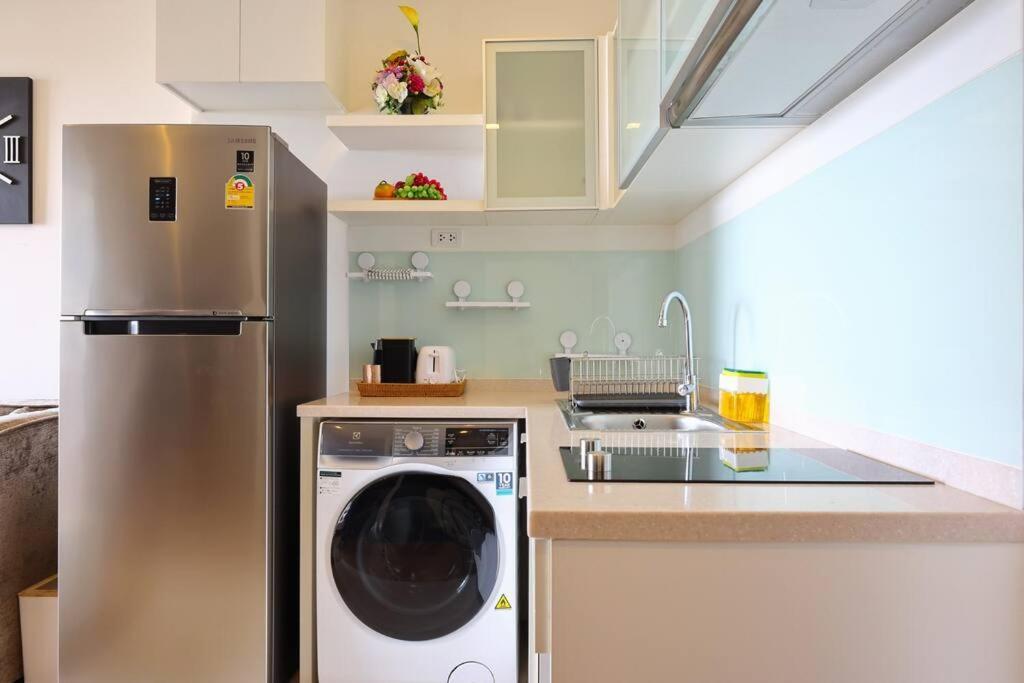 Luxury In Down Town Apartment Chiang Mai